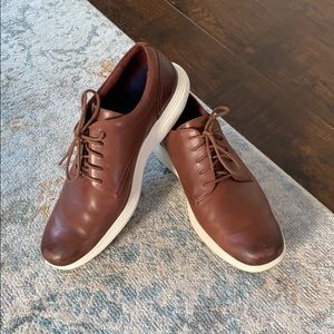 Cole Haan Men’s Oxford Flat